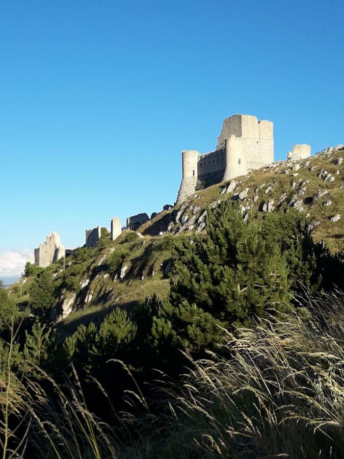 Natour L'Ostello Per I Camminatori Barisciano Eksteriør billede